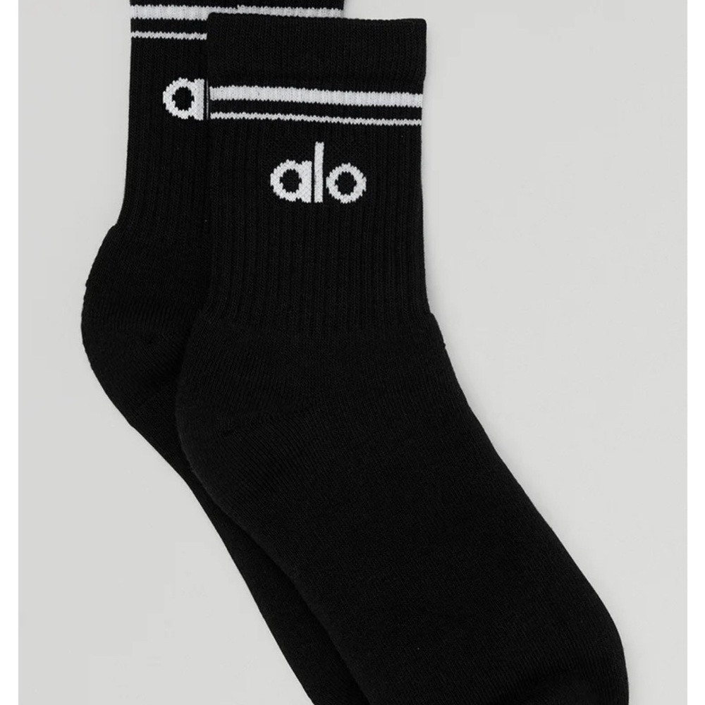 ALO Unisex Half-Crew Throwback Sock